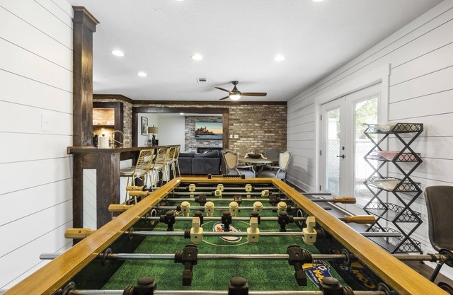 Luxury in Midtown steps to USM -The Longleaf House
