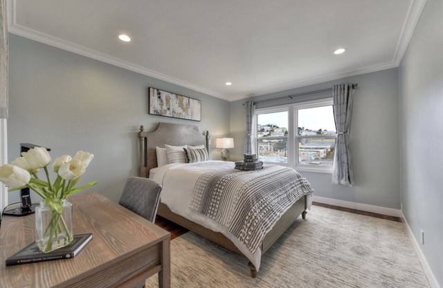 LUXE rénové 2BR avec vue sur la ville en SF (Bart / muni)