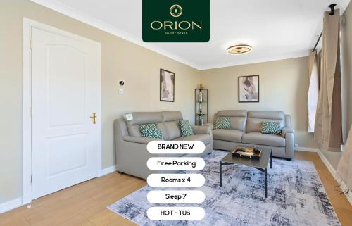 LUXE Townhouse - LONGER STAYS and REDUCED PRICES Only by Visiting ORION SHORT STAYS, 4 Rooms, Fully Equipped, HOT-TUB, Games Room, EV Power Point, Centrally Located, Newly Renovated