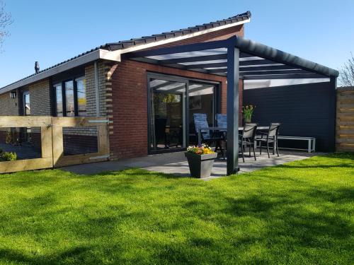 Luxe vakantiebungalow met omheinde tuin voor hond en kinderen