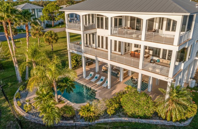 Luxe Waterfront Home w/ Pool★Elevator★Gulf Access