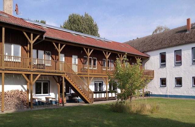 Appartement de luxe à Boddin avec jardin