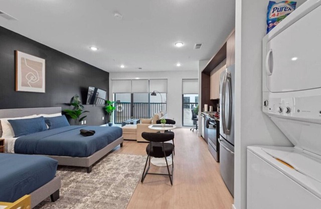 Luxurious 2 Bed Suite—in OTR Cincinnati!