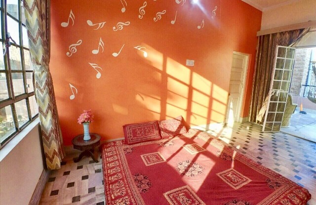 Luxueuse maison de 3 chambres avec cuisine et salon