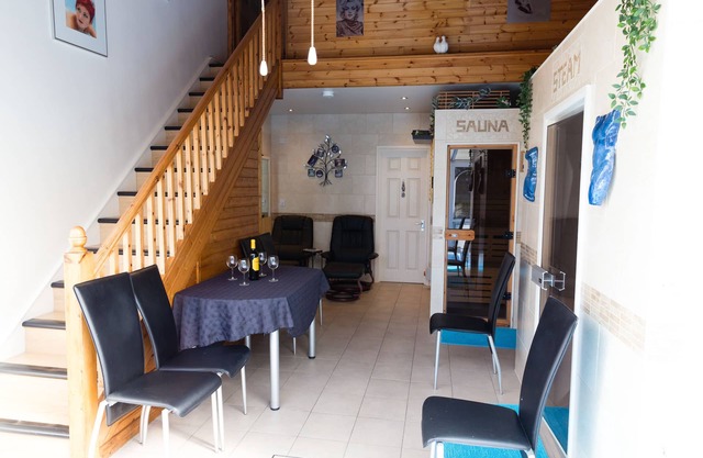 Luxueux 3 lits doubles propriété, toutes avec salle de bains, plus sauna, hammam, bain à remous