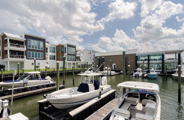 Luxurious 3BR condo with dock access on the water!
