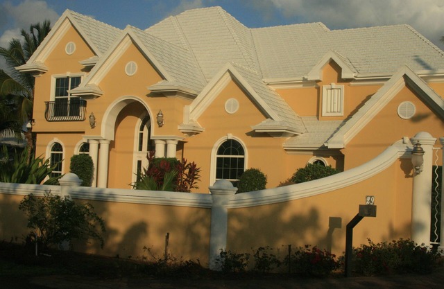 Luxueux Château-Piscine 4BR, Familial, près de Spotts Beach & Heart of Cayman