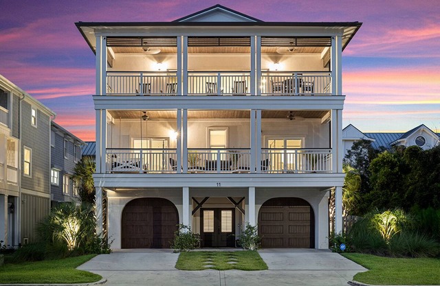Luxurious 5br/5.5ba home w/ocean views, elevator, only steps to the beach!