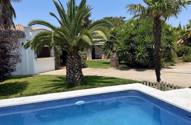 Luxueux et spacieux espagnol Finca (Villa) avec piscine privée près de Séville