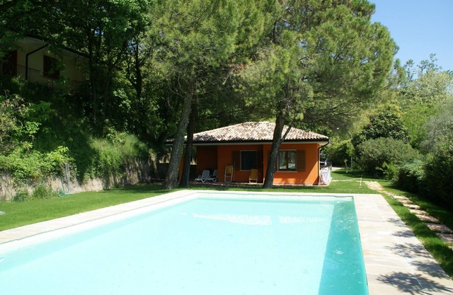 Luxurious Bungalow in Garda with Swimming Pool