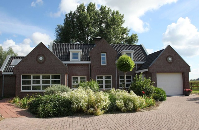 Maison de vacances vintage à Steenbergen, avec écuries