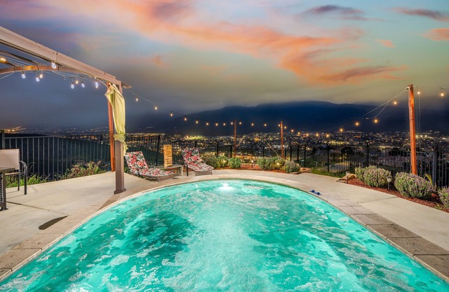 Luxurious Estate w/ Heated Pool & Spectacular Views