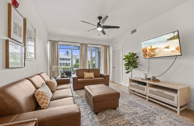 Luxurious Golf Condo W/ Resort Pool and Amenities!
