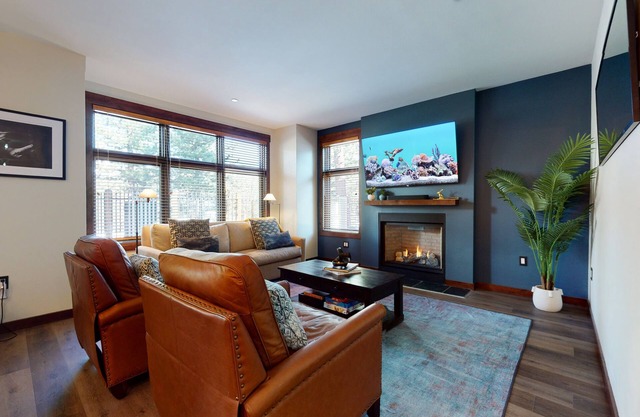 Luxurious Home on Sierra Star Golf Course. Balcony & Gas Grill, Washer/Dryer