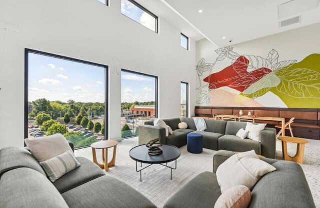 Luxurious King 2BR Suite—in South End Charlotte!