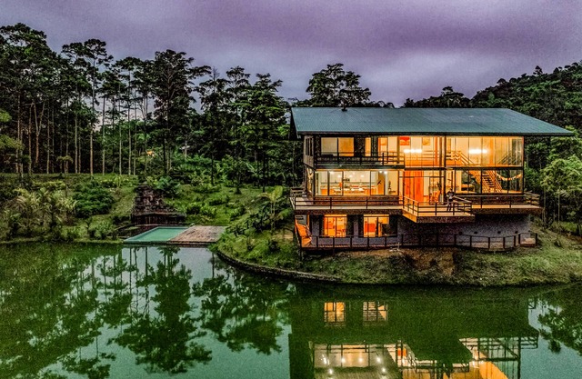 Luxurious lakefront Designer Villa in a Private Reserve - near Arenal Volcano!