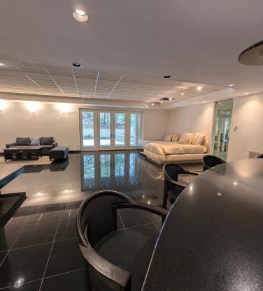 Luxurious large private space with Sauna, Gym and Office