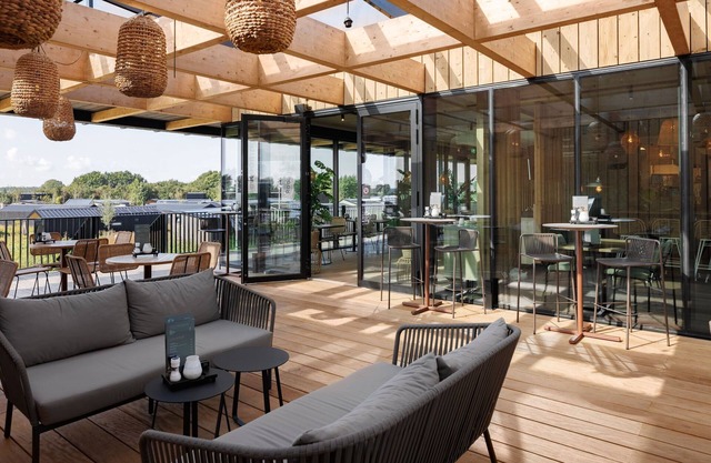 Luxurious lodge on the Brielse Meer