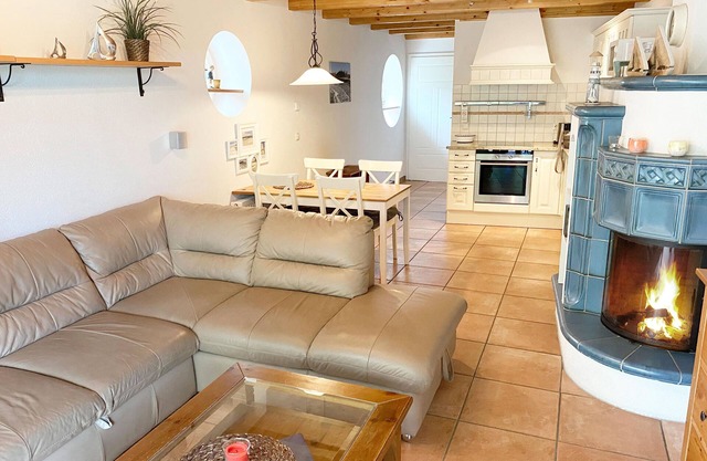 luxueuse maisonnette aimante près de la plage avec terrasse piscine sauna cheminée
