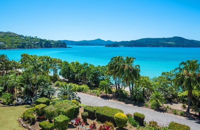 Lagoon 206 sur la plage Hamilton Island