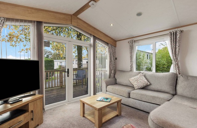 Luxurious modern caravan with one double with en suite W.