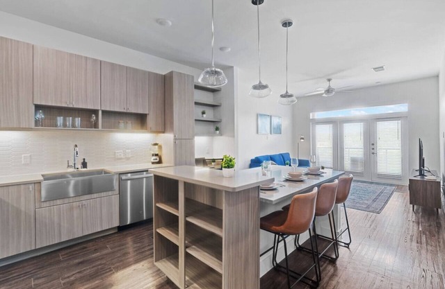 Luxurious New Unit|1Bd1Ba|Pool, Golf Sim