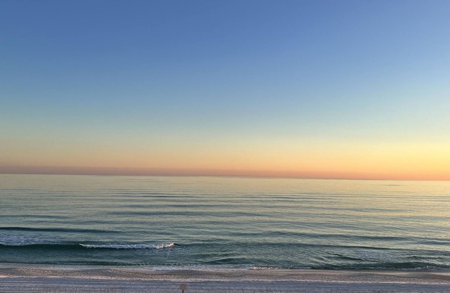 Luxurious Ocean Front Penthouse Condo with Breathtaking views of Pensacola Beach