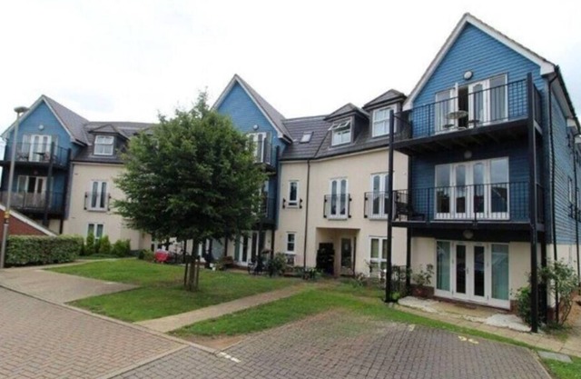 Luxurious One Bed Renovated Flat in Milton Keynes