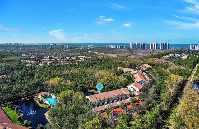 Luxurious Private Retreat in the Heart of North Naples