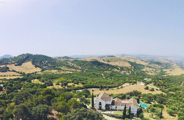 Luxueuse Villa privée avec piscine et grand jardin dans un domaine sécurisé