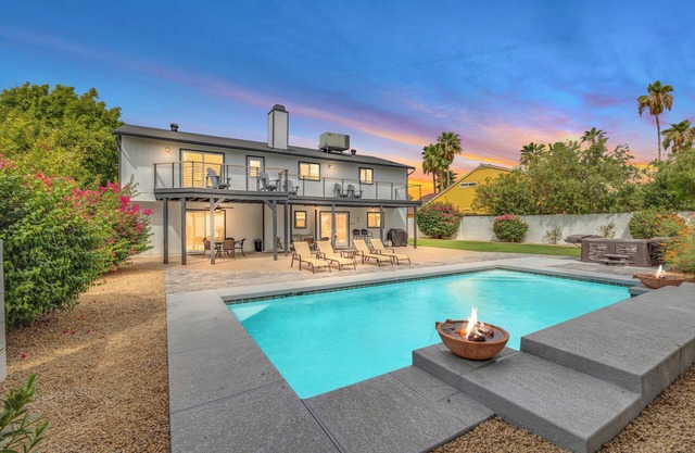Luxurious Scottsdale Retreat for 2+ Families & Large Groups | Pool & Hot Tub
