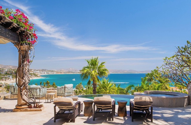 Luxurious Seclusion at Palmilla Chef & Butler Services, Swimmable Beach