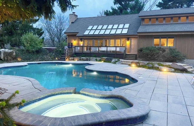 Maison de luxe à seulement 1 heure de New York spa piscine tennis golf piste de ski