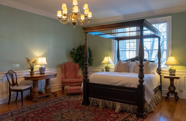 Suite luxueuse avec jardin sur Court Square Downtown