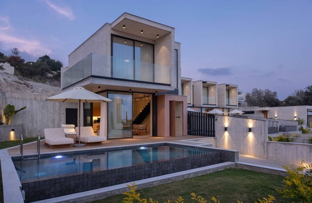 Luxurious Townhouse with private Pool in Paphos