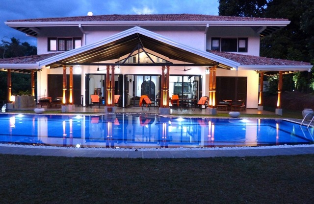 Villa luxueuse à 3 kms de magnifiques plages et de restaurants et de Galle fort