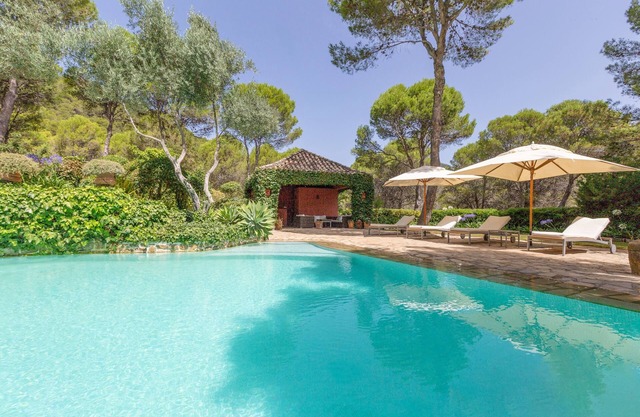 Luxueuse villa "La Casa Roja" avec piscine, vue sur les montagnes et Wi-Fi
