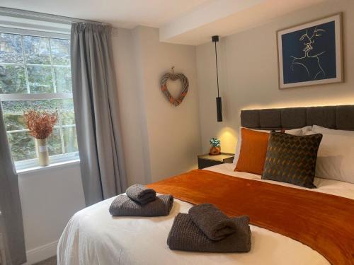 Luxury 1 Bedroom Apartment - Rock Mill 14