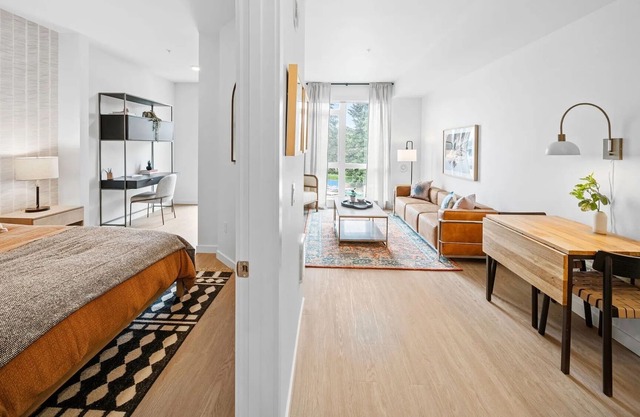 Luxury 1Bedroom 1Bath Heart of Redmond Maymoore Park