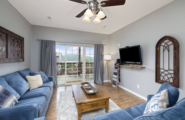 Condo de luxe 2 chambres sur le lac # 229042