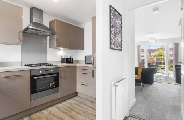 Luxury 2 Bed House City Centre ✘ BBQ & GARDEN ☆ FAMILY FRIENDLY → FREE PARKING