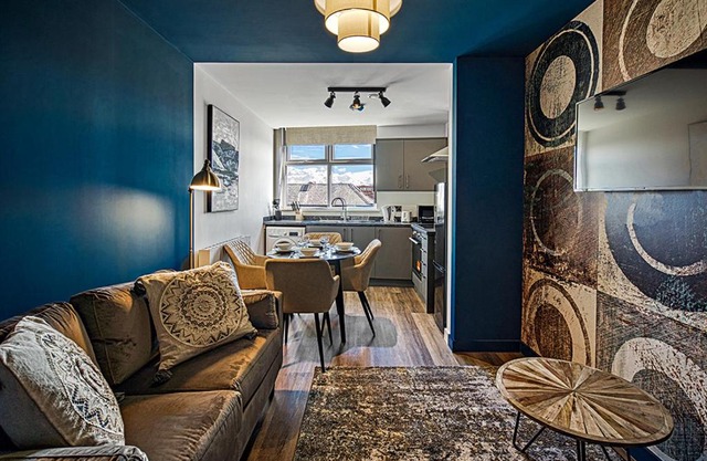 Stylish 2 Bedroom Apartment in Southport