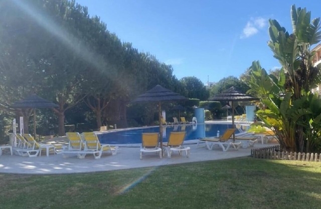 5 étoiles 2 chambres rez de chaussée Apt, bloc 38 entourant la piscine principale