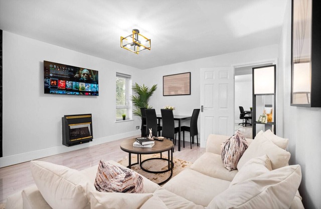 Luxury 2 Bedroom House - Parking - Netflix - Selly Park