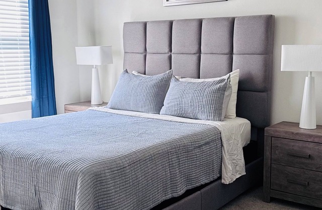 Luxury 2-Bedroom Retreat Minutes from TCU Campus