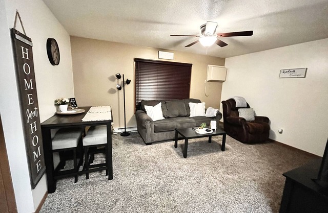 Luxury 2 BR Apt w/ King Bed