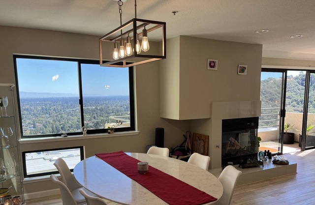 Luxury 2BD/2BA | Panoramic view | Spacious | Fully Equipped