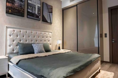 Luxury 2bd rooftop bar & pool in saigon center