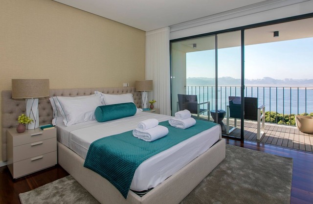 Luxury 2BR Duplex in Foz Porto by LovelyStay
