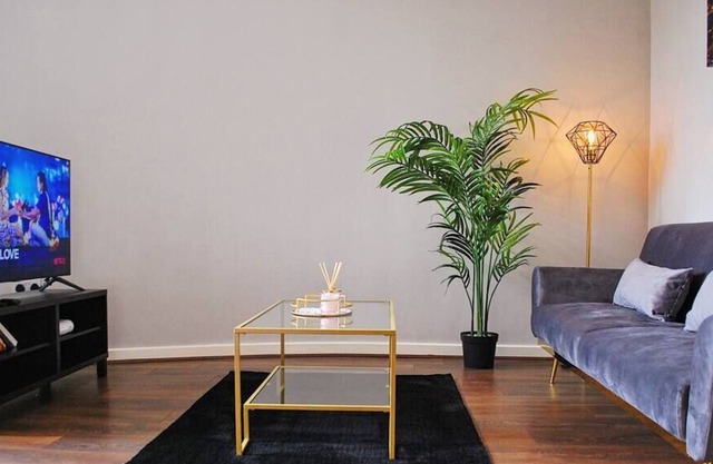 Luxury 2BR in Kehlam Island|Fast WiFi,Free Netflix